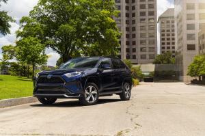 Toyota RAV4 Prime SE 2020 года 